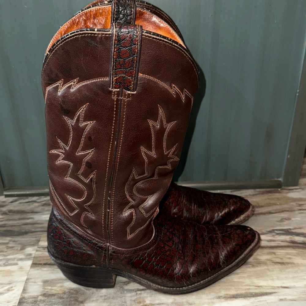 Vintage Double H quality western boots leather sz. 9.5 D burgundy & brown stitch